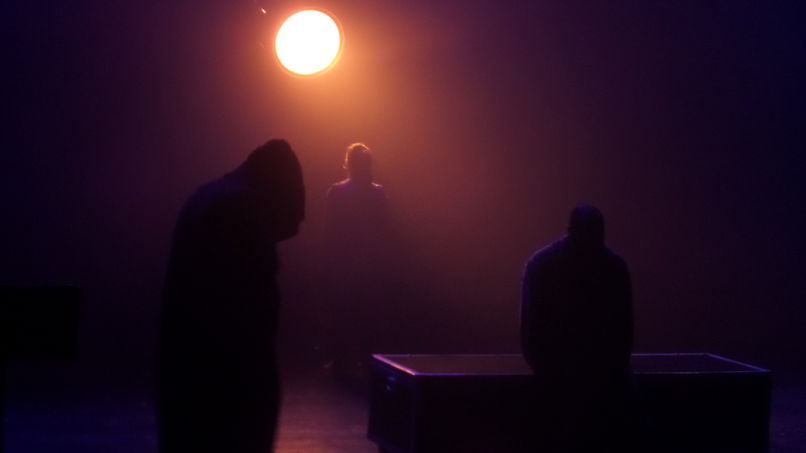 La pièce "9" de Moez Gdiri : tunnel de la mort et lueur de l'espoir