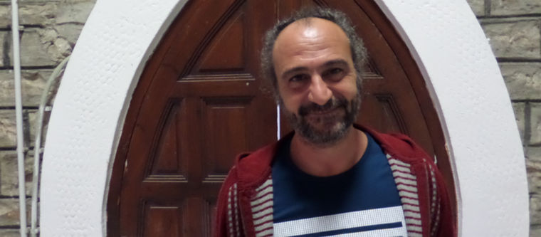 أيمن علان مسرحي وأستاذ محاضر بتونس : هذا الجيل الذي يتخرج كل سنة من المعهدين بالكاف وتونس سيكون هو الصورة التي يبنى عليها صرح الثقافة المسرحية الجديدة