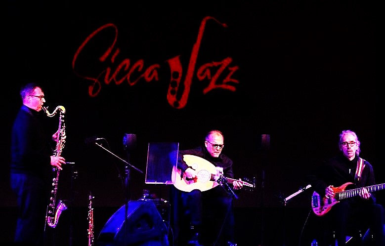 Lors de la 11e édition du Festival Sicca Jazz du Kef, Anouar Brahem entre musique tunisienne, jazz et mathématiques - par Mohamed Jaoua
