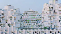 Fransa'nın tartışmalı mimari harikası: La Grande Motte'nin büyüleyici hikayesi