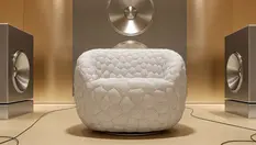 Sanat ve tasarımın iyileştirici gücü: Robbie Williams ve Moooi'dan duygusal 'Introvert' sandalye