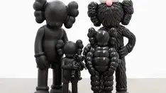 Heykelden tabloya; KAWS’ın sanat yolculuğu SFMOMA'da sergileniyor