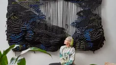 Ormanlar ve ilahi bağlantı: Jacqueline Surdell'in anıtsal dokuma heykelleri