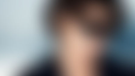 Dolce & Gabbana'dan keskin çizgiler: Klasik gözlük çerçeveleri Sonbahar 2025'in imza parçası oldu