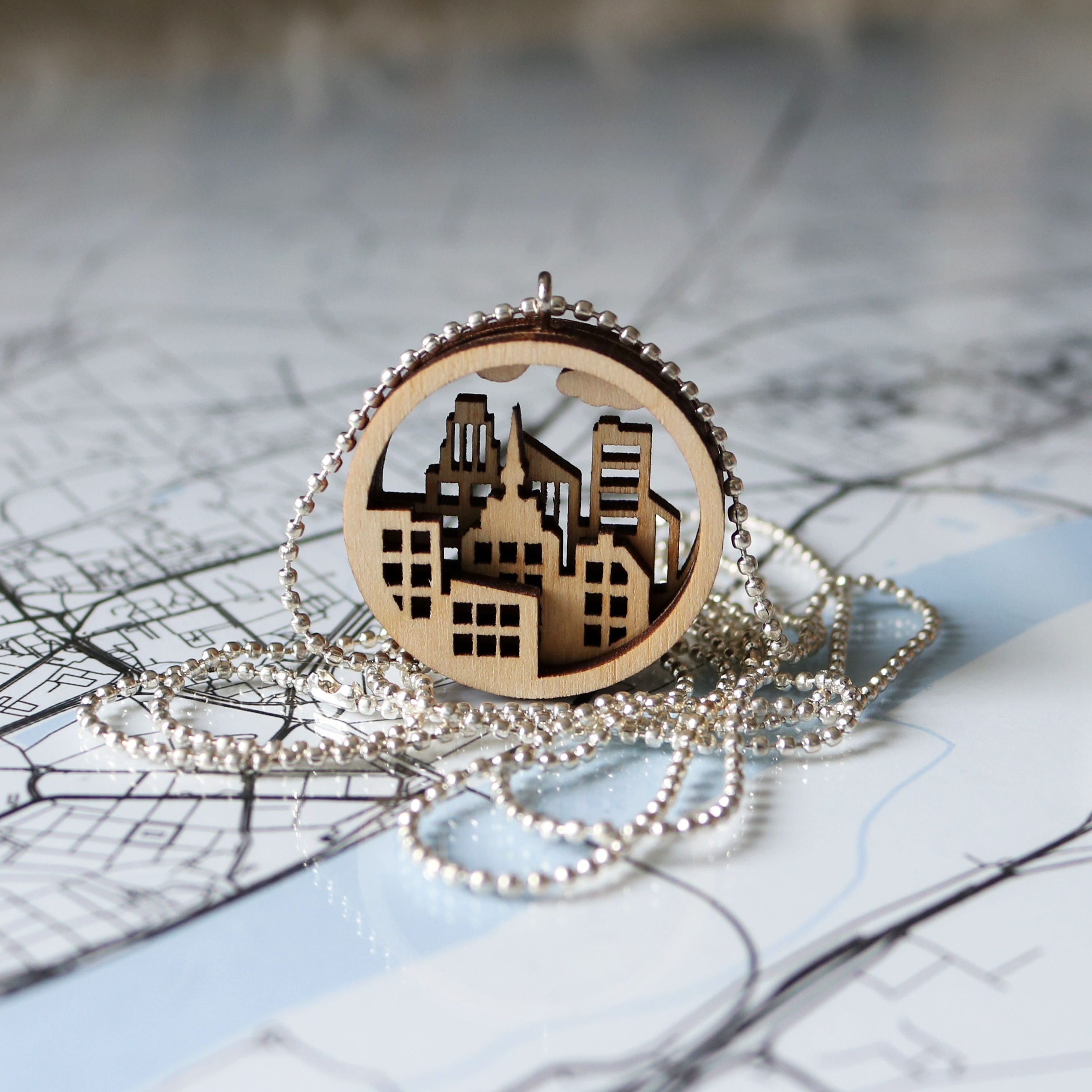 Naszyjnik Przestrzenny Miasto