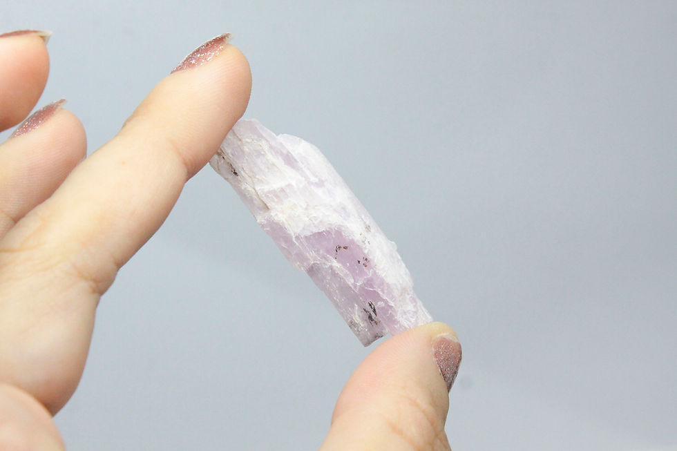 Thumbnail: Pink Kunzite pieces