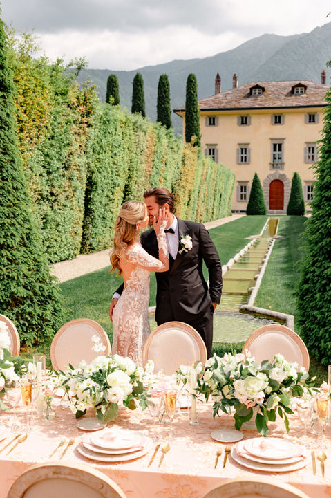 wedding portrait of a couple in Charlotte, North Carolina Duke Mansion