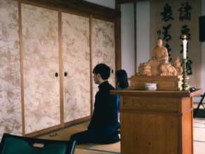 坐禅・写経体験に来られました!