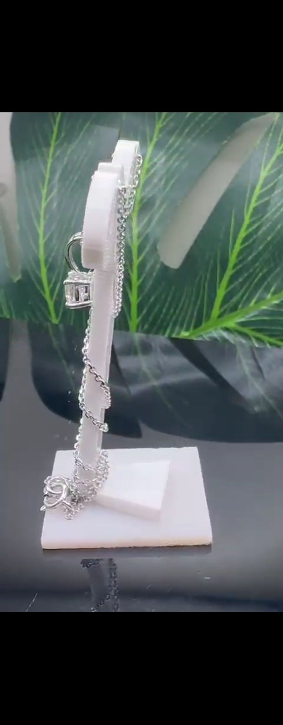 Thumbnail: 1 Carat Diamond necklace 