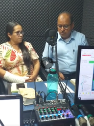 Pastor Edimilson e Miss Odenilde estúdio de rádio