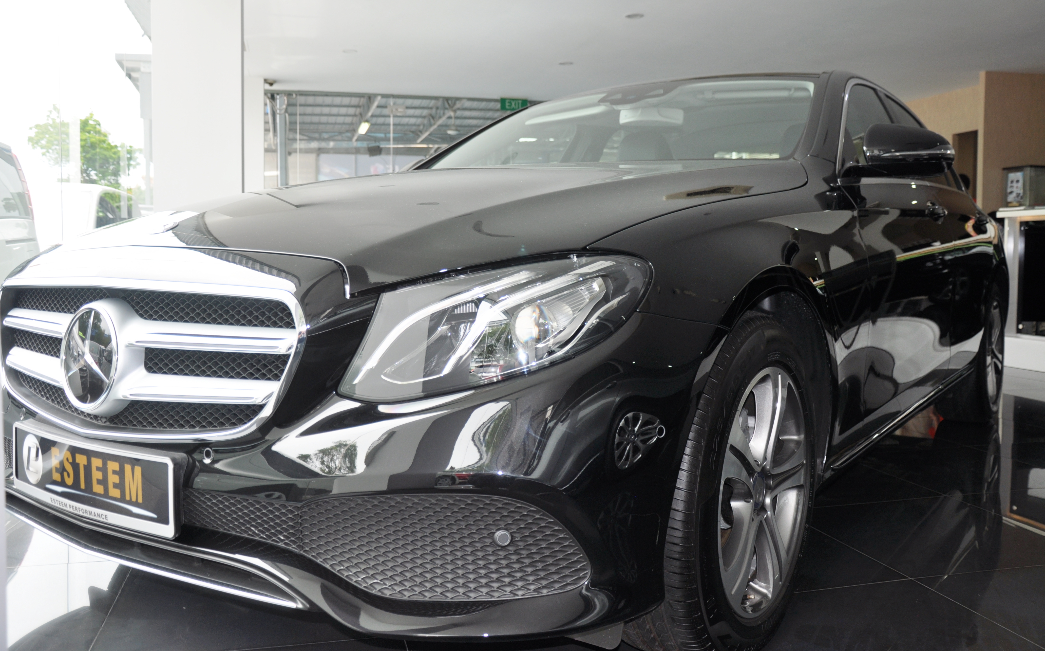 Mercedes-Benz E-Class Avantgarde