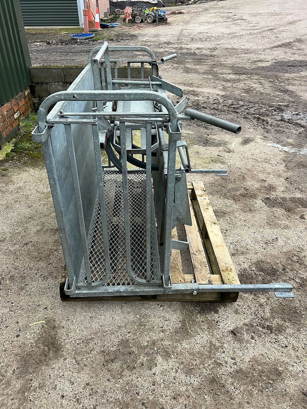 Thumbnail: Ritchie Sheep Turnover Crate