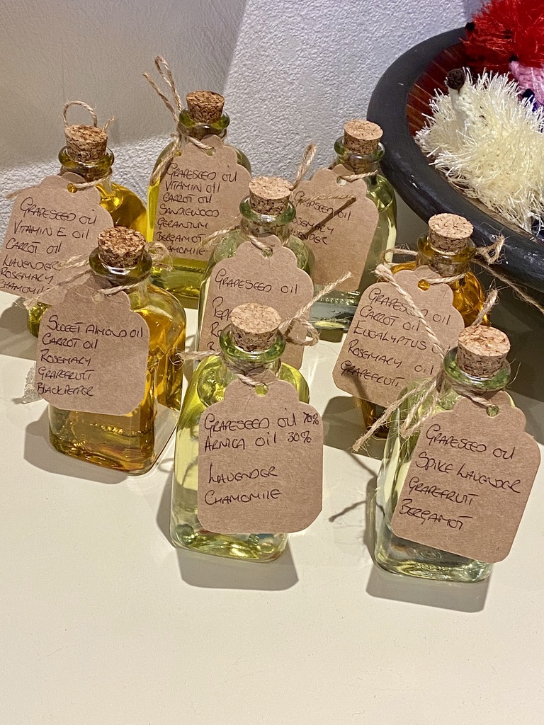 £10 Essential oils