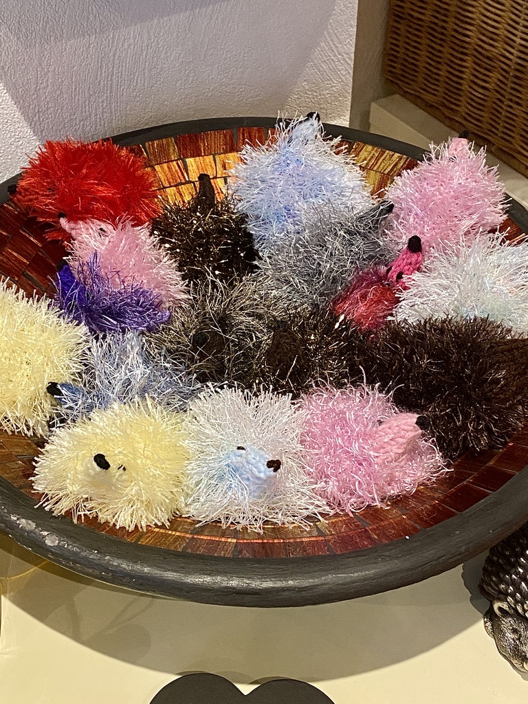 £1 ea Hog Bottle Tops