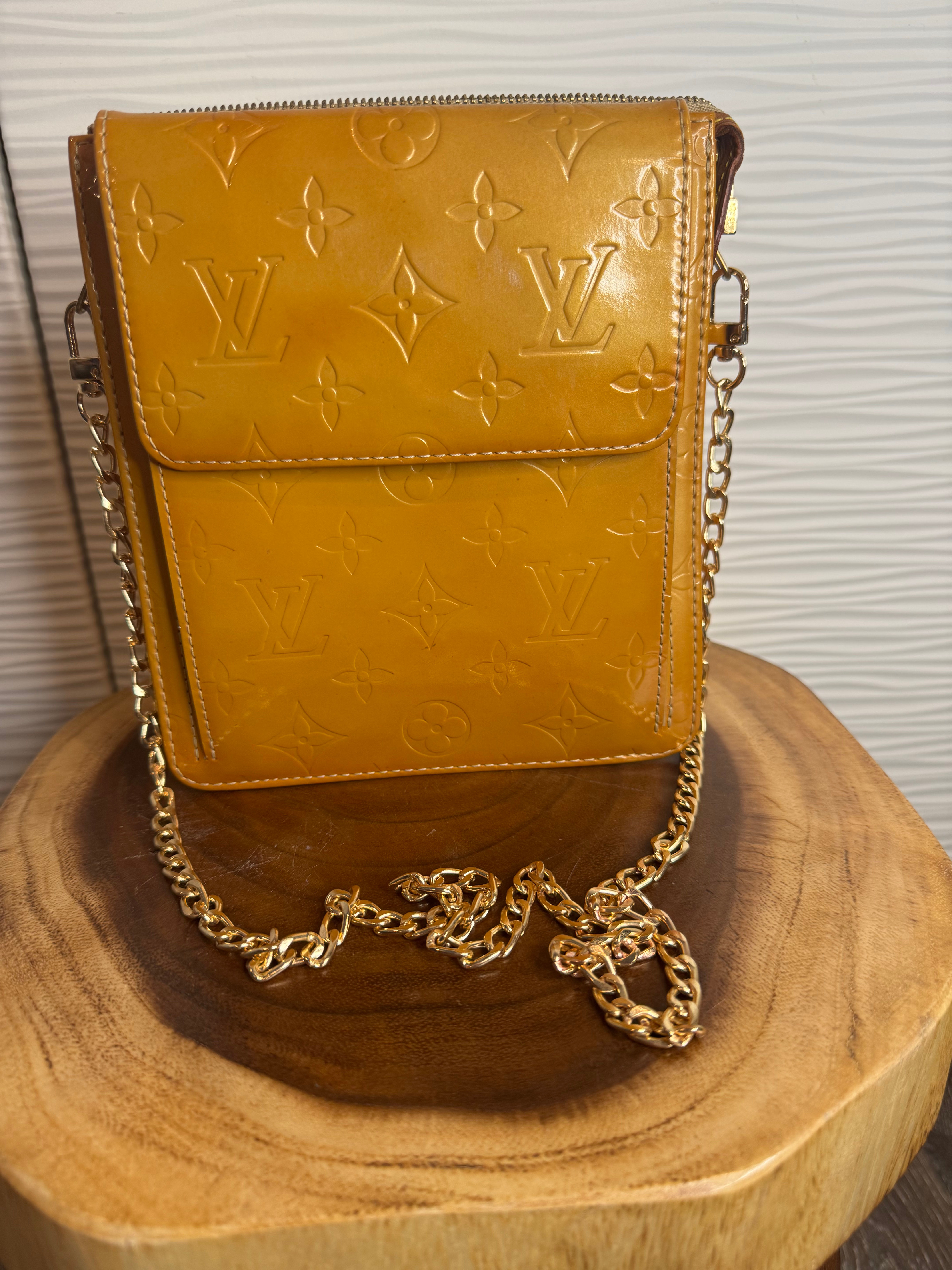 vintage Louis Vuitton Monogram Vernis Mott bag in yellow patent leather W Gold