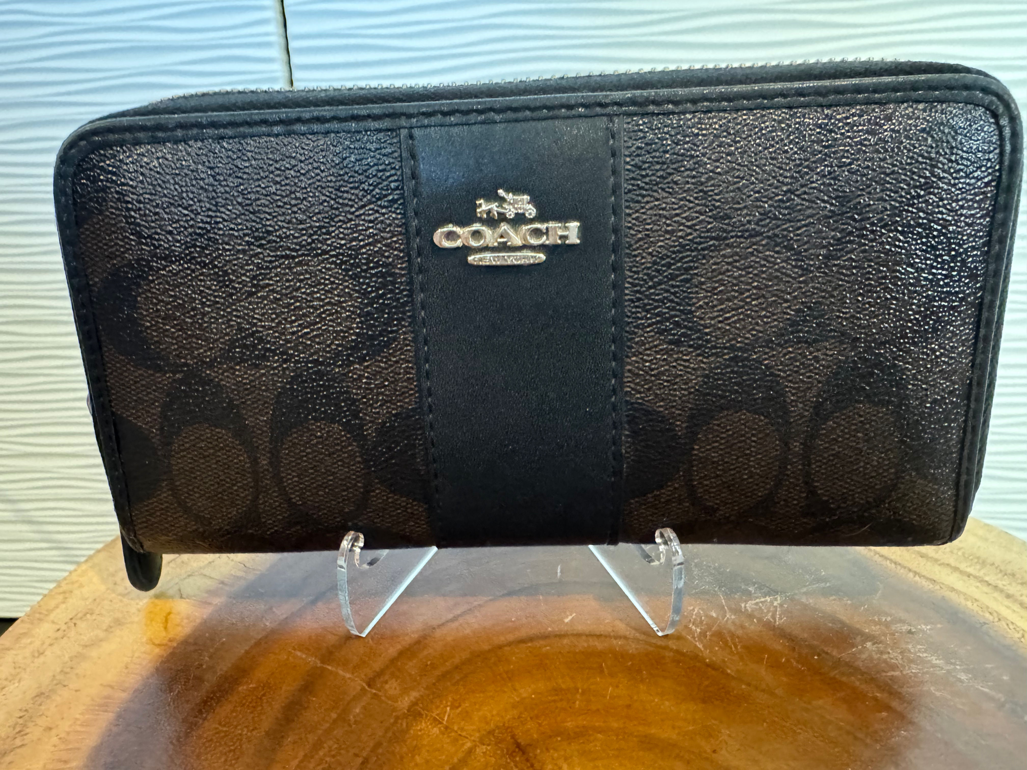 Coach Signature Canvas And Leather Brown / Black -Zip Around Long Wallet