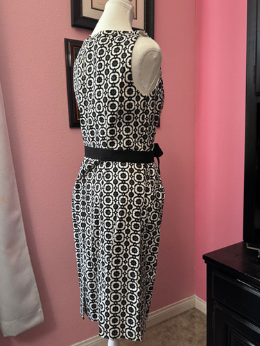 Nine West Black & White Floral Geometric Sheath Dress with Waist Tie-size 10