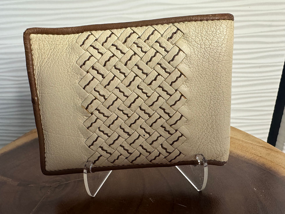 Thumbnail: Authentic Vintage Bottega Veneta Two-Tone Intrecciato Leather Bifold Wallet