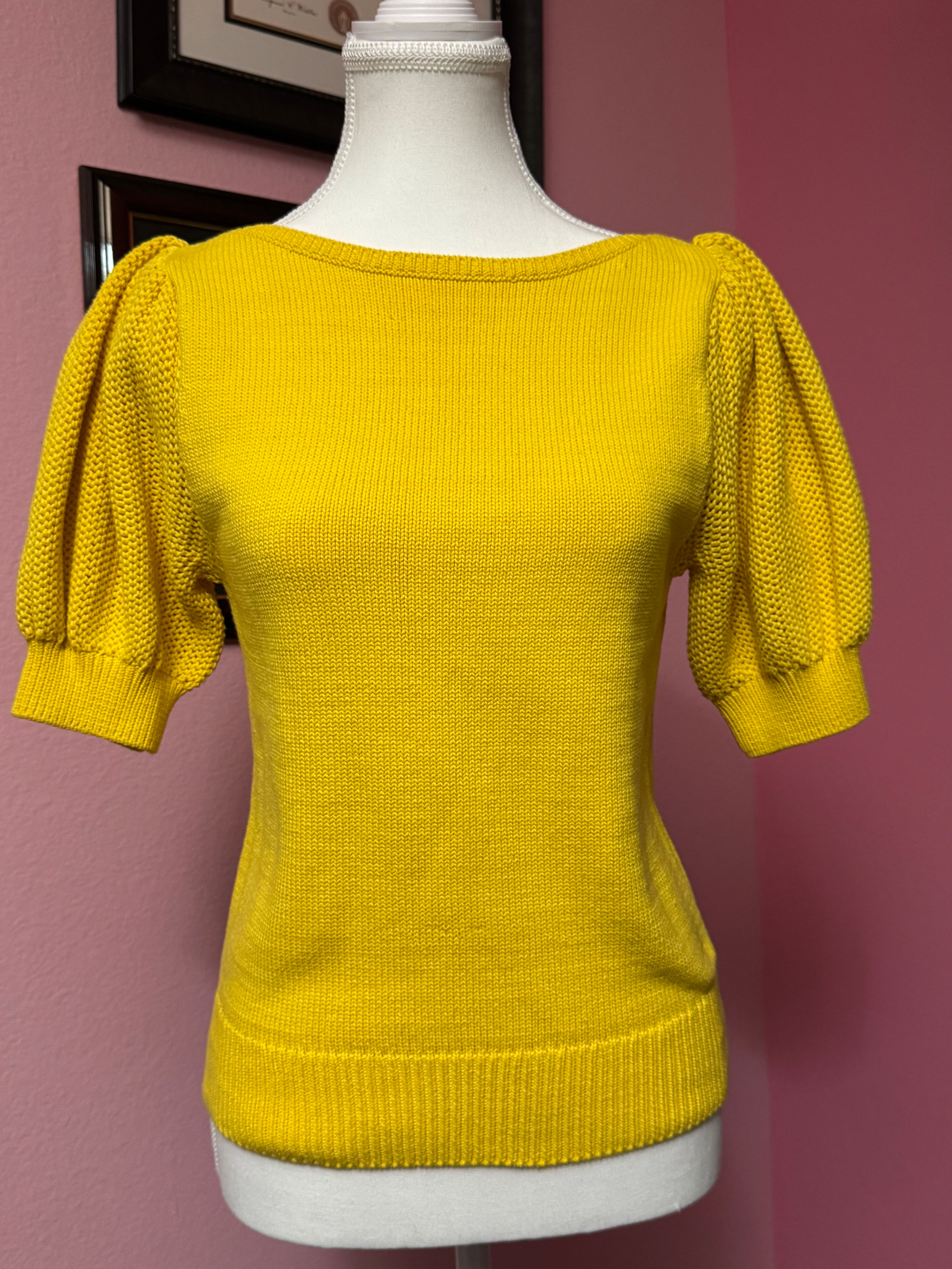 Ann Taylor Knit Top size M w Crochet Sleeves.