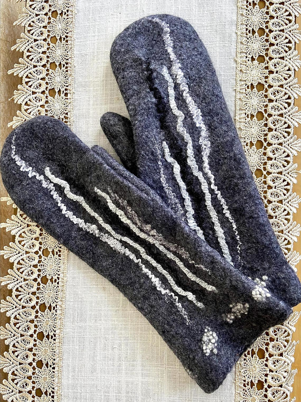 Thumbnail: Felted  mittens