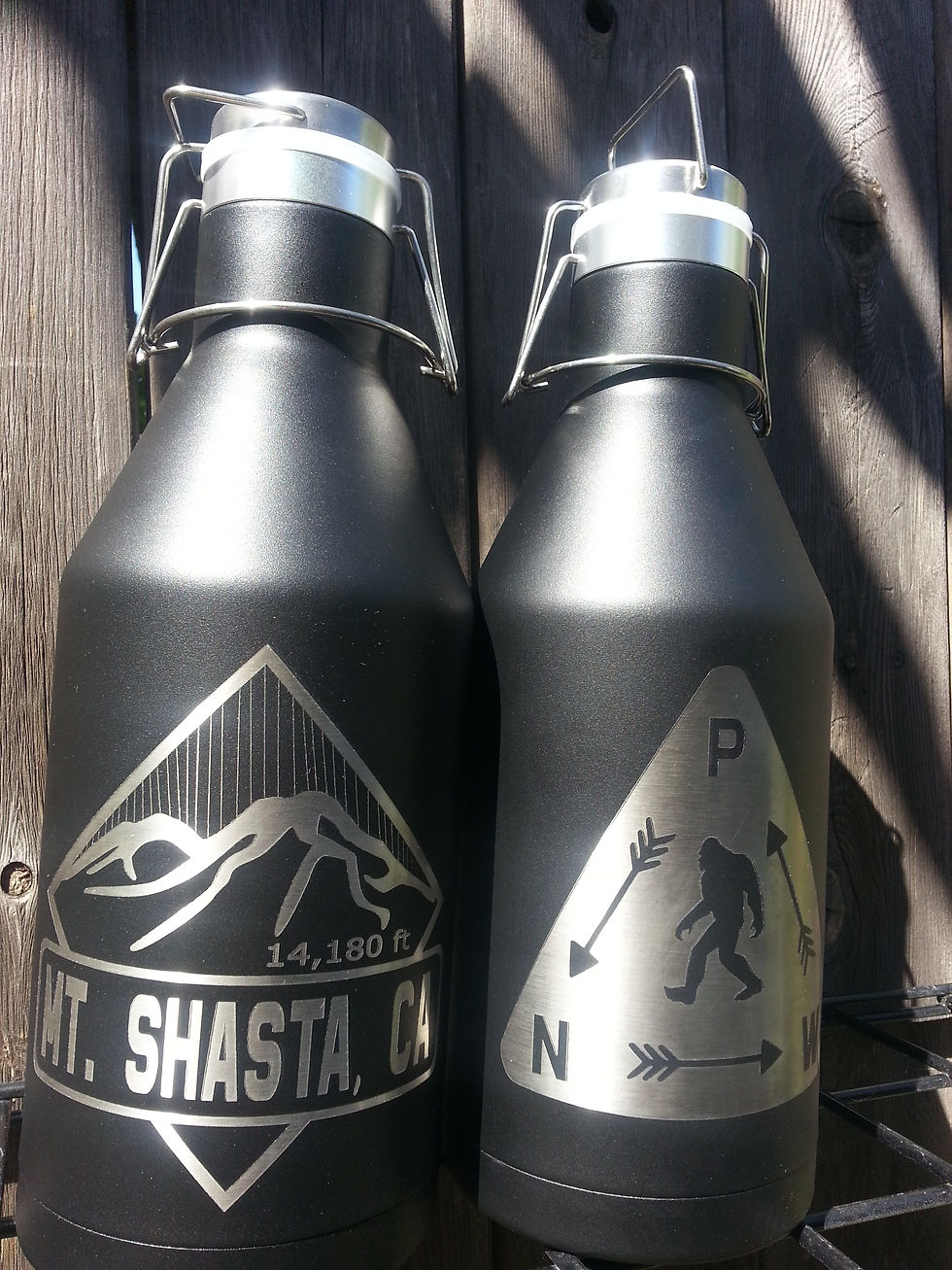Thumbnail: Stainless Steel Vacuum Insulated Growler with Swing-top Lid 