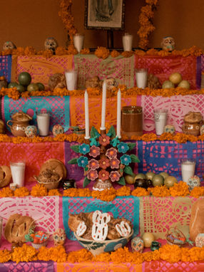 A vibrant ofrenda.