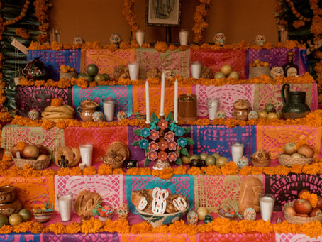 A vibrant ofrenda.
