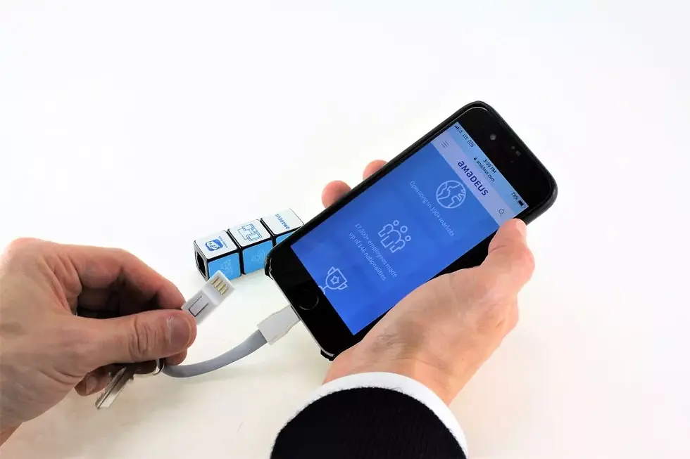 Thumbnail: Rubik’s Mobile Charging Cable Set