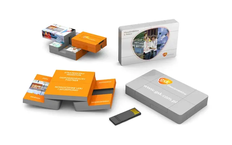 Thumbnail: Magic USB Sliding Card