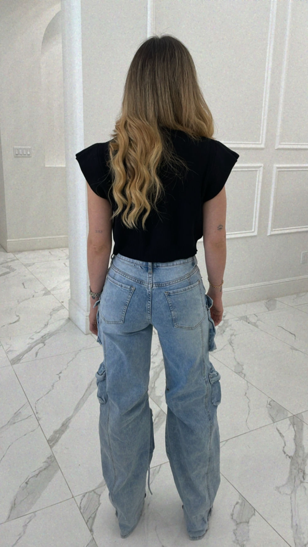 Thumbnail: Rhine Bow Black Top 