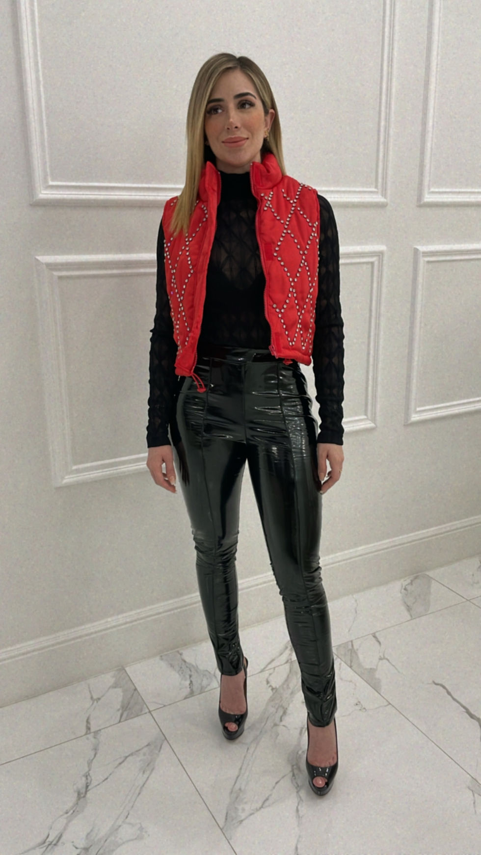 Thumbnail: Lia Red Puffer