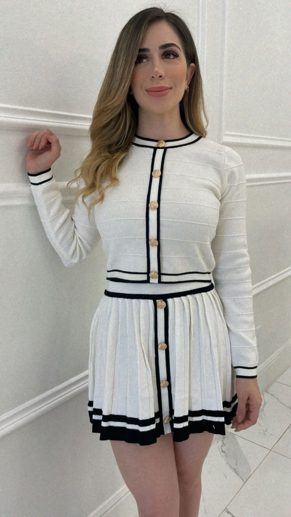 Thumbnail: Capri White Set