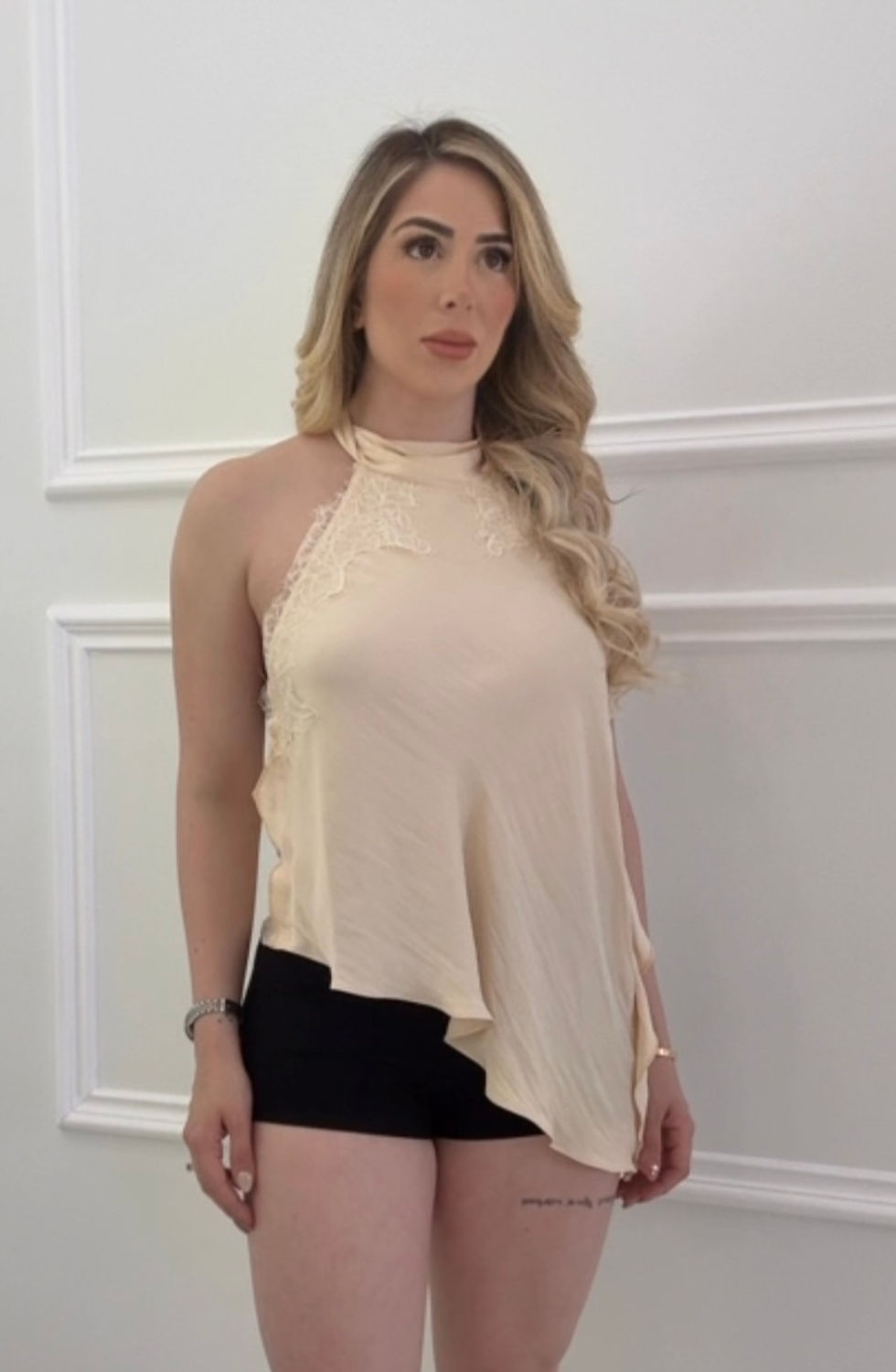 Thumbnail: Butterless Top