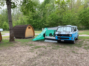 Salavaux, Camping bei Regen