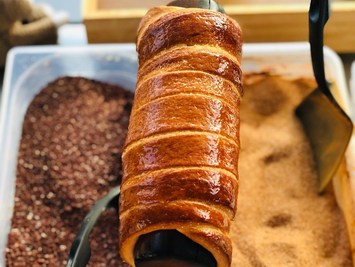 Hungary Unveiled: Culinary Delights, Wine, and Natural Wonders