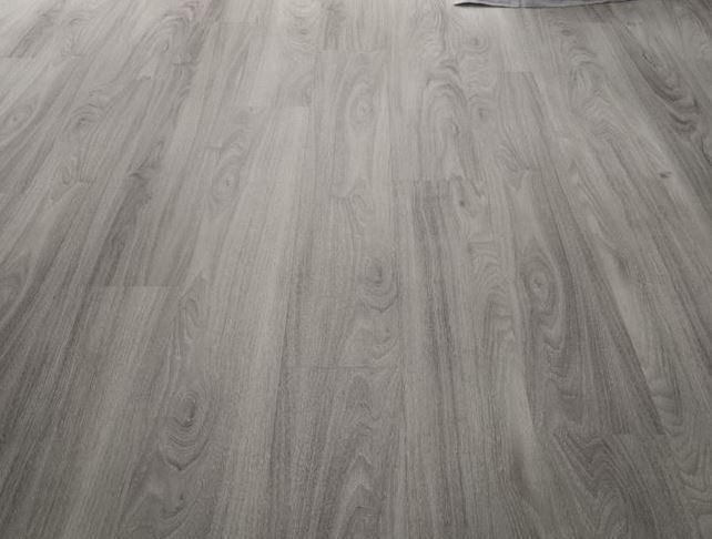 Polyflor Camaro LOC 3427 Grey Mountain Ash