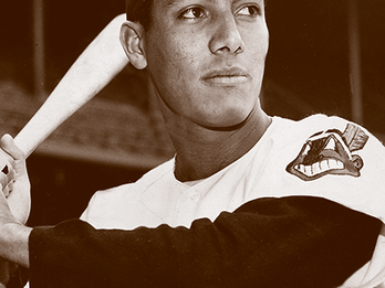 UN 2 DE ABRIL PERO DE 1924 NACE ROBERTO BETO AVILA