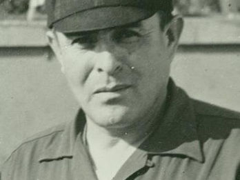 UN 4 DE NOVIEMBRE PERO DE 1904 NACE CARLOS ALBERTO GONZÁLEZ