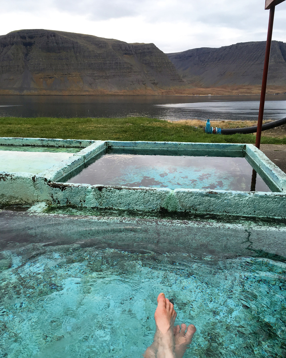 Emanda Percival, hot pools, geothermal pools, hot tubs,natural pools, Iceland, nature, countryside, body, body shaming, úr vör, vefrit, Aron Ingi Guðmundsson