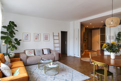 Rénovation et aménagement intérieur dans la totalité mélangeant style contemporain et vintage
