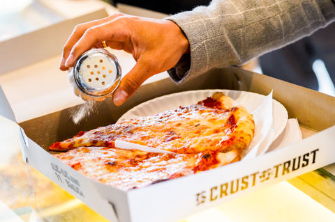 Slice LIC - best pizzeria in Queens NYC! Pizza, heroes, pasta, wings, and more Italian cuisine for delivery & takeout.