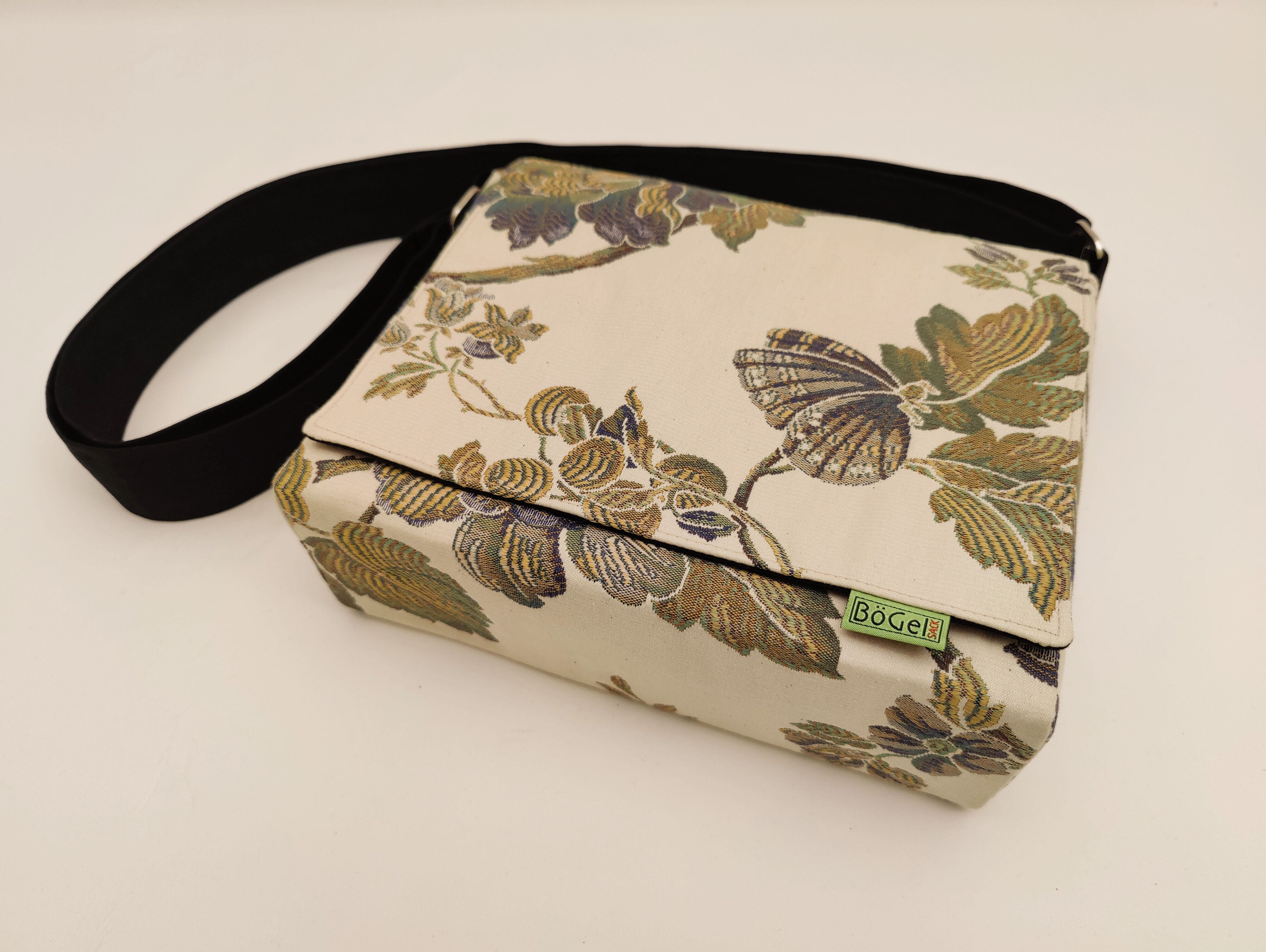 Umhängetasche, Schmetterling