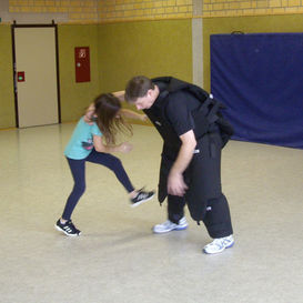 Selbstverteidigung Tus Arzfeld - Kampfsport Eifel Sportkurse (9).JPG