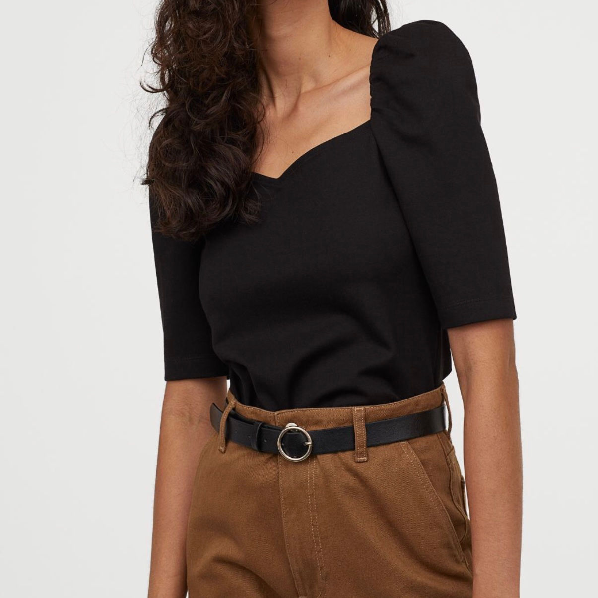 Puff-sleeved top