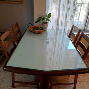 שולחן אוכל מהרחוב