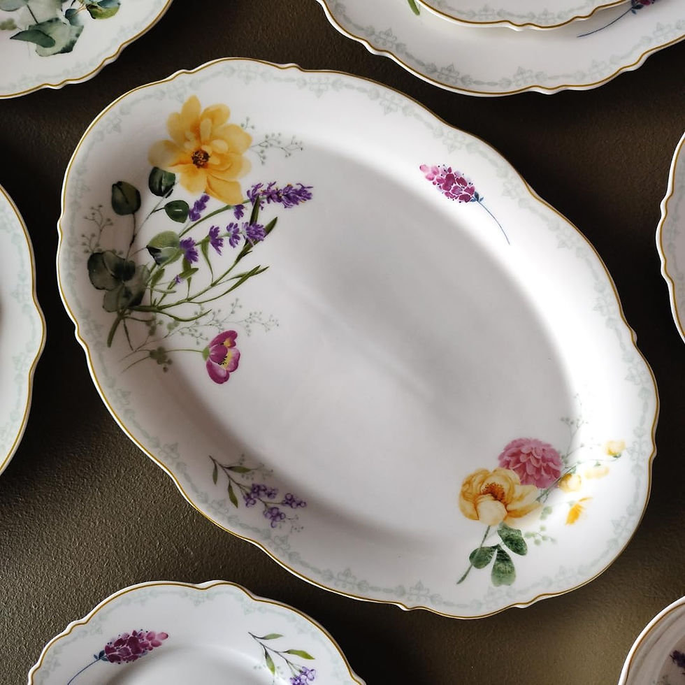 Thumbnail: Devnow Porcelain 22 PCs Floral Dinner Set for 6