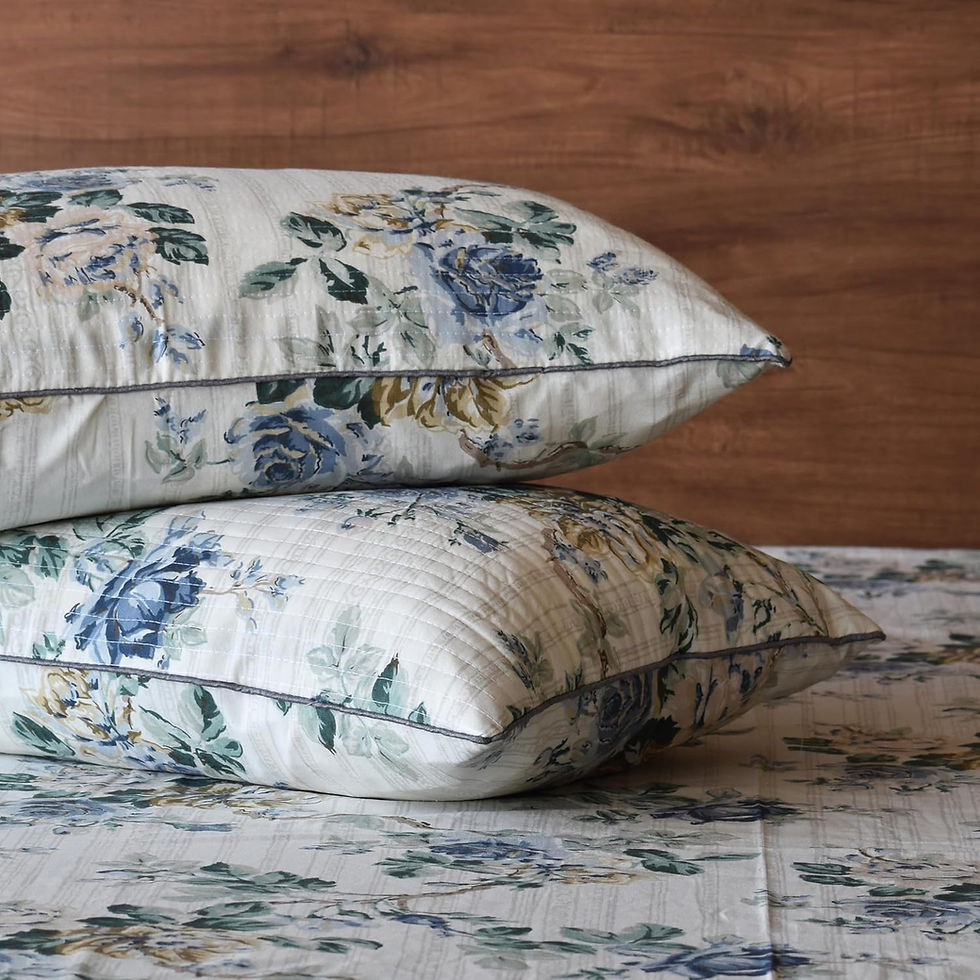 Thumbnail: Metropolis Cotton Printed King Size Bedsheet with Quilted Pillow Covers