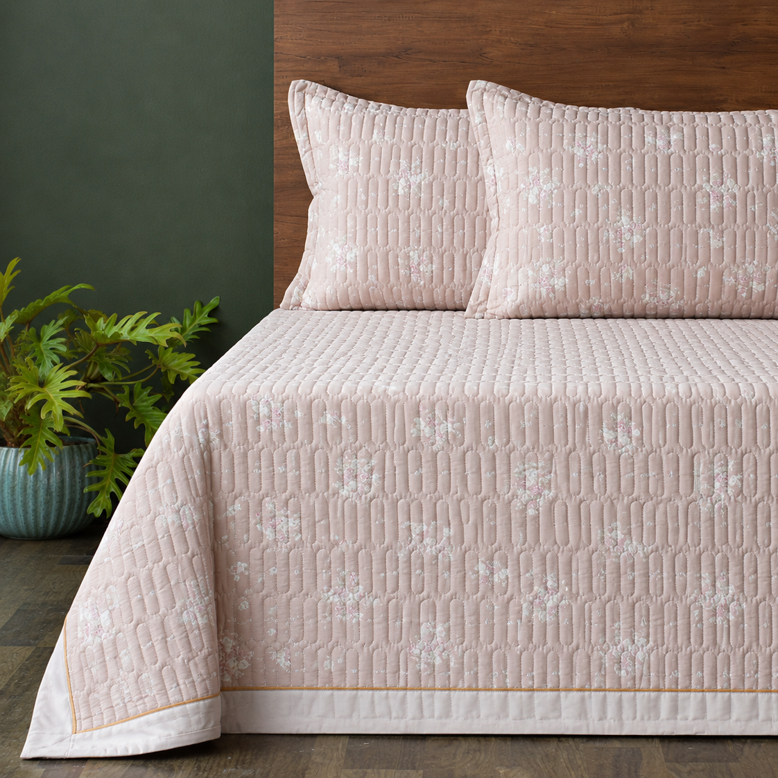 Metropolis Reversible Quilted Cotton Bedcover – King Size 225x275 cm