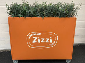 How Restaurants and Pubs Can Transform Outdoor Spaces with Metal Planters