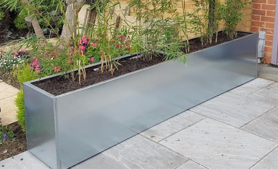 Learn how planter dimensions affect soil volume and how to estimate the amount of soil required before planting.